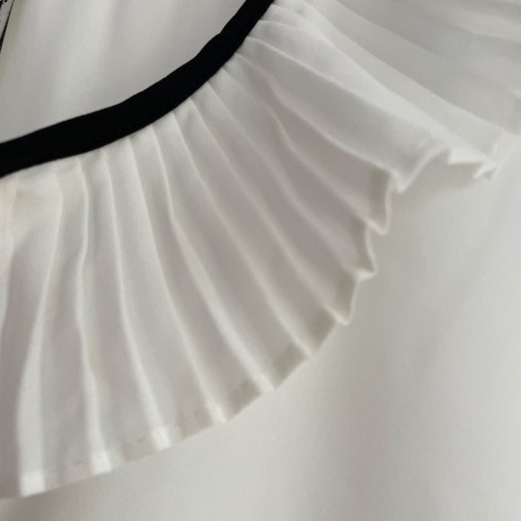 ZARA pleated sleeveless blouse - Picture 5 of 7